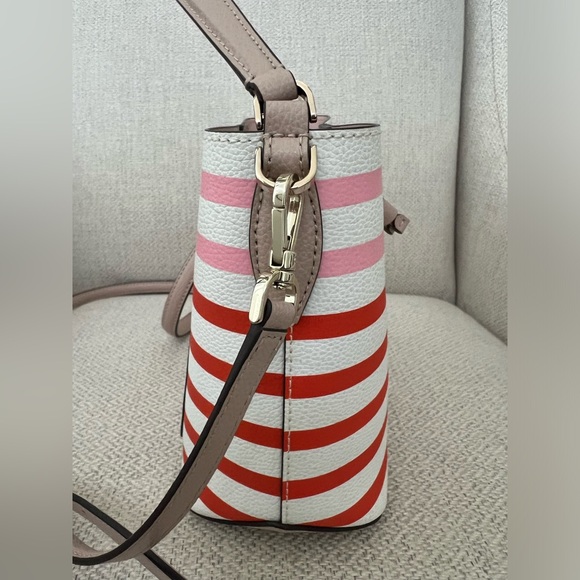 Kate Spade Striped handbag - Picture 6 of 7